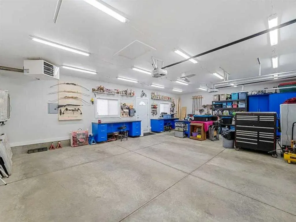 20 Evanscrest Place NW