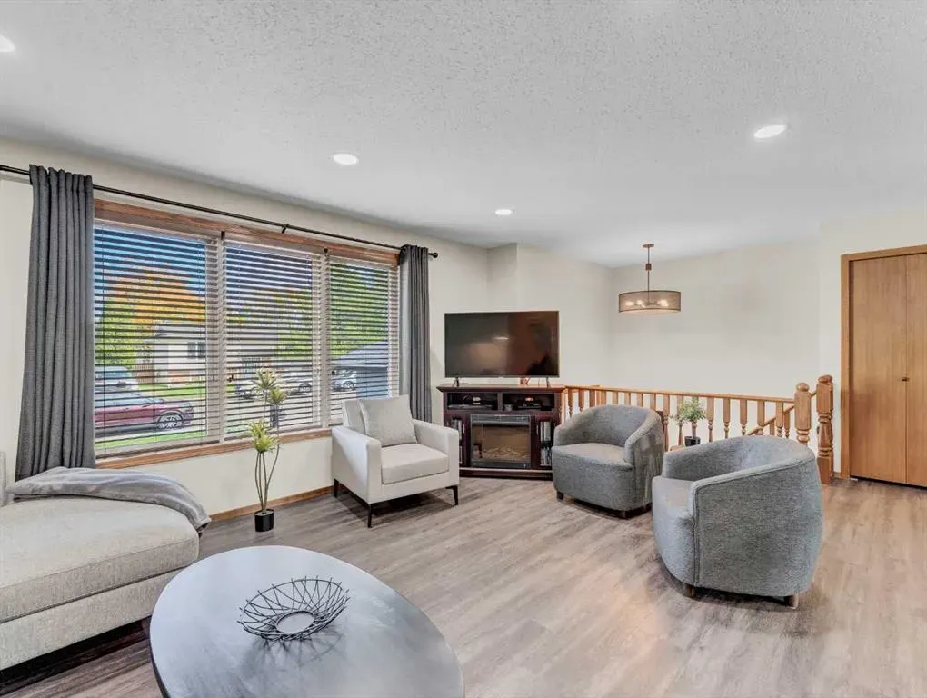 19 Chow Avenue SE