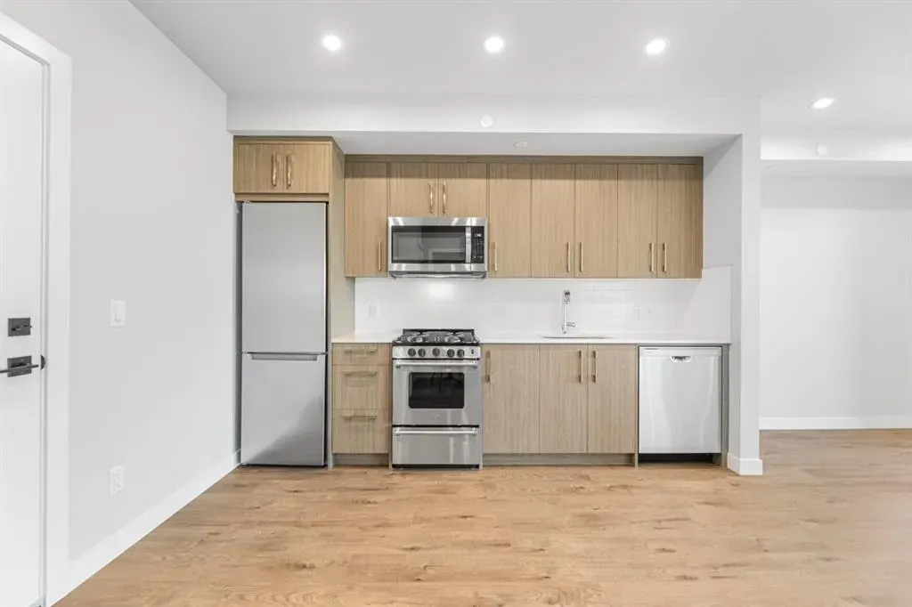 110 18A Street NW, #647