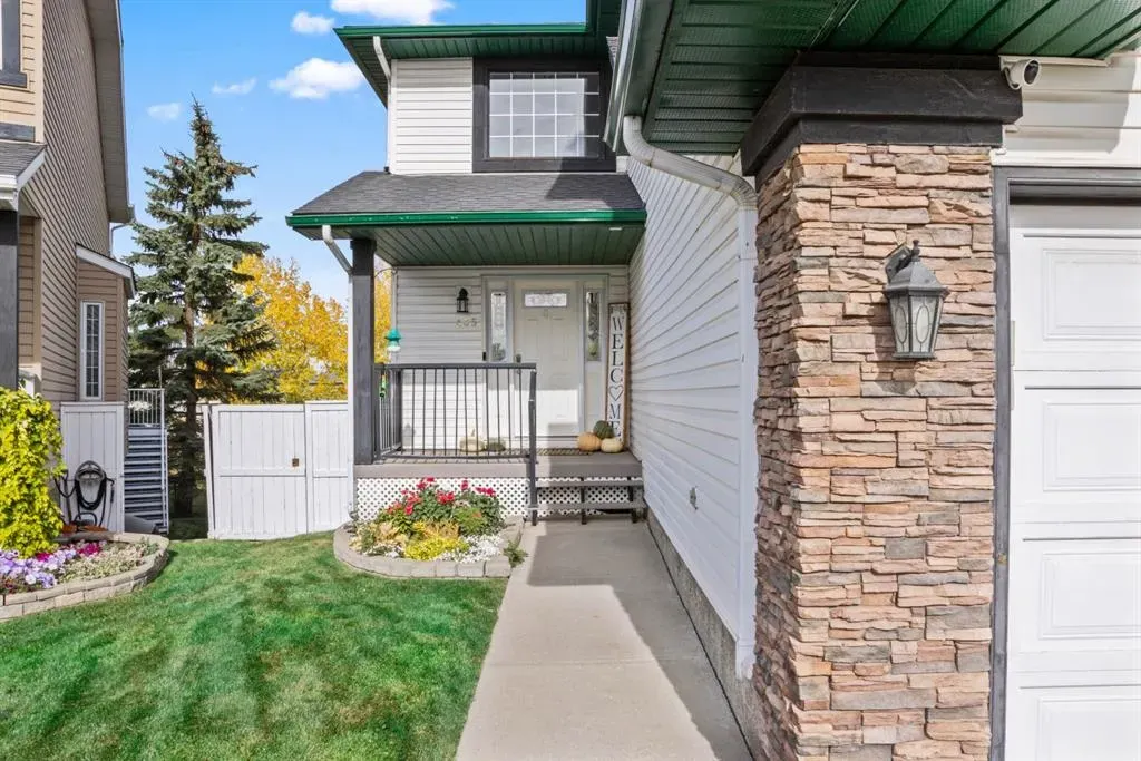 435 Douglas Ridge Mews SE