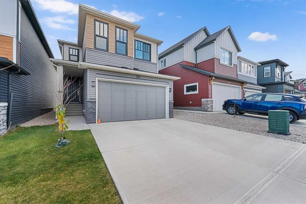261 Herron Mews NE