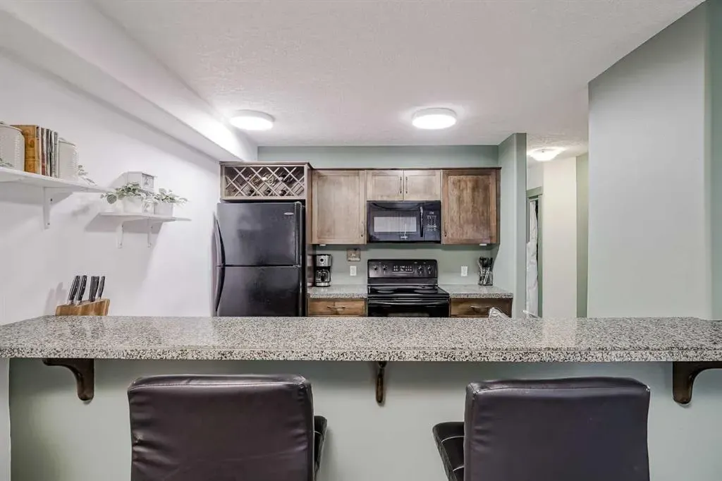 355 5 Avenue NE, #208