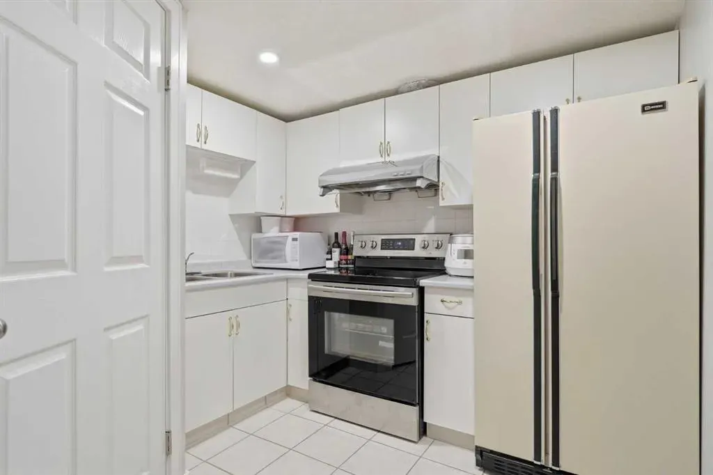 31 Applegrove Crescent SE