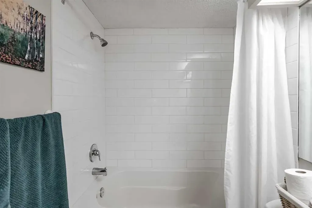 5601 Dalton Drive NW, #104D