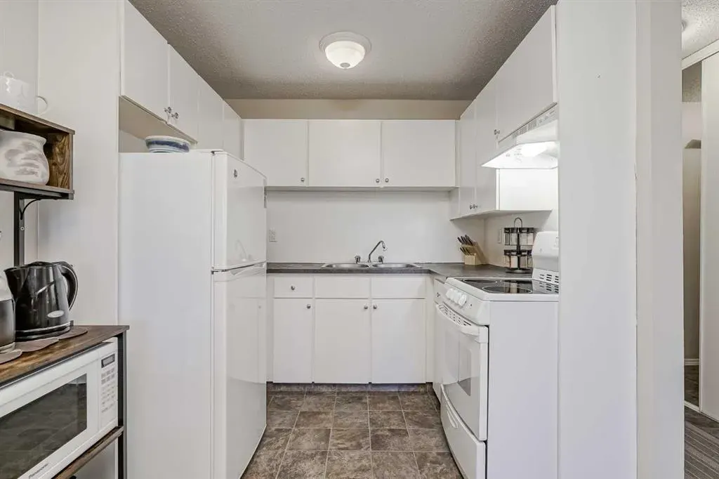 5601 Dalton Drive NW, #104D