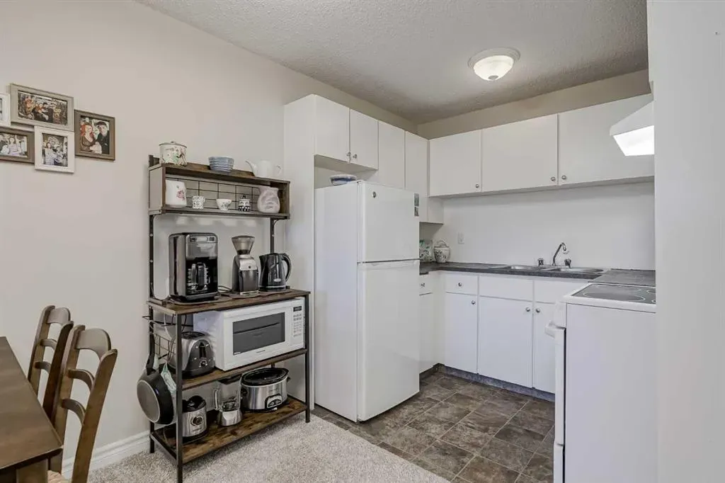 5601 Dalton Drive NW, #104D