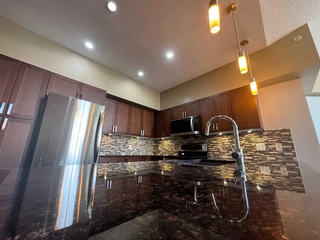 4303 1 Street NE, #528
