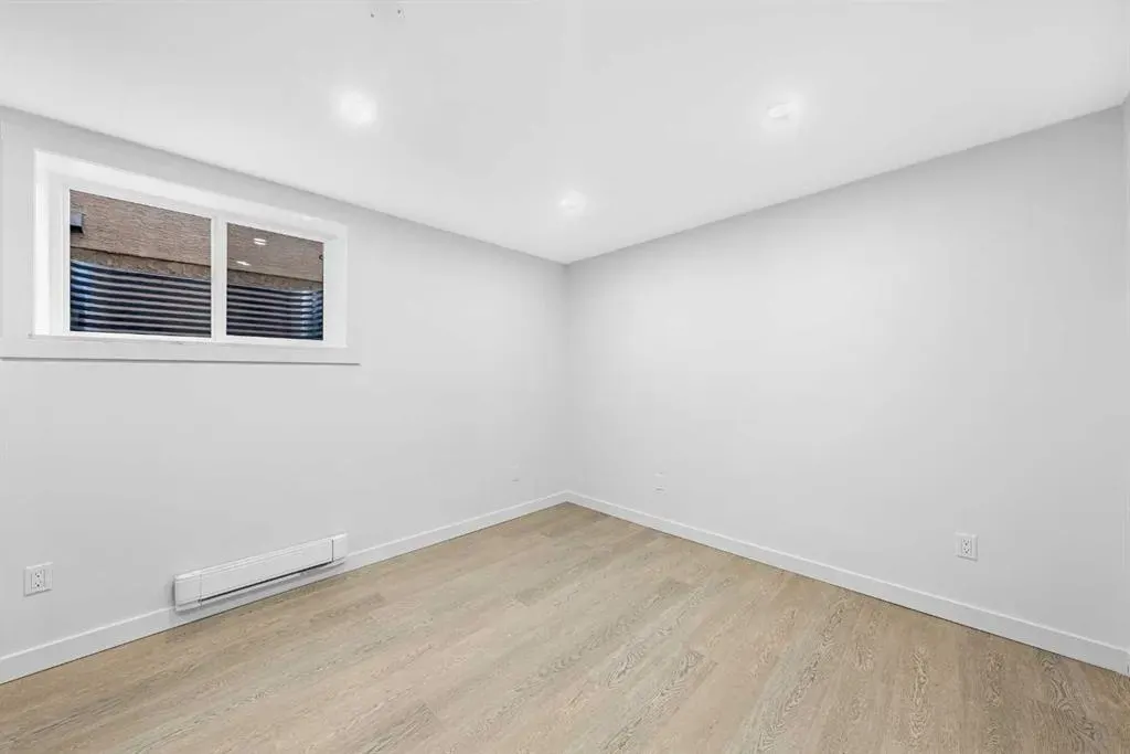 30 Hidden Circle NW