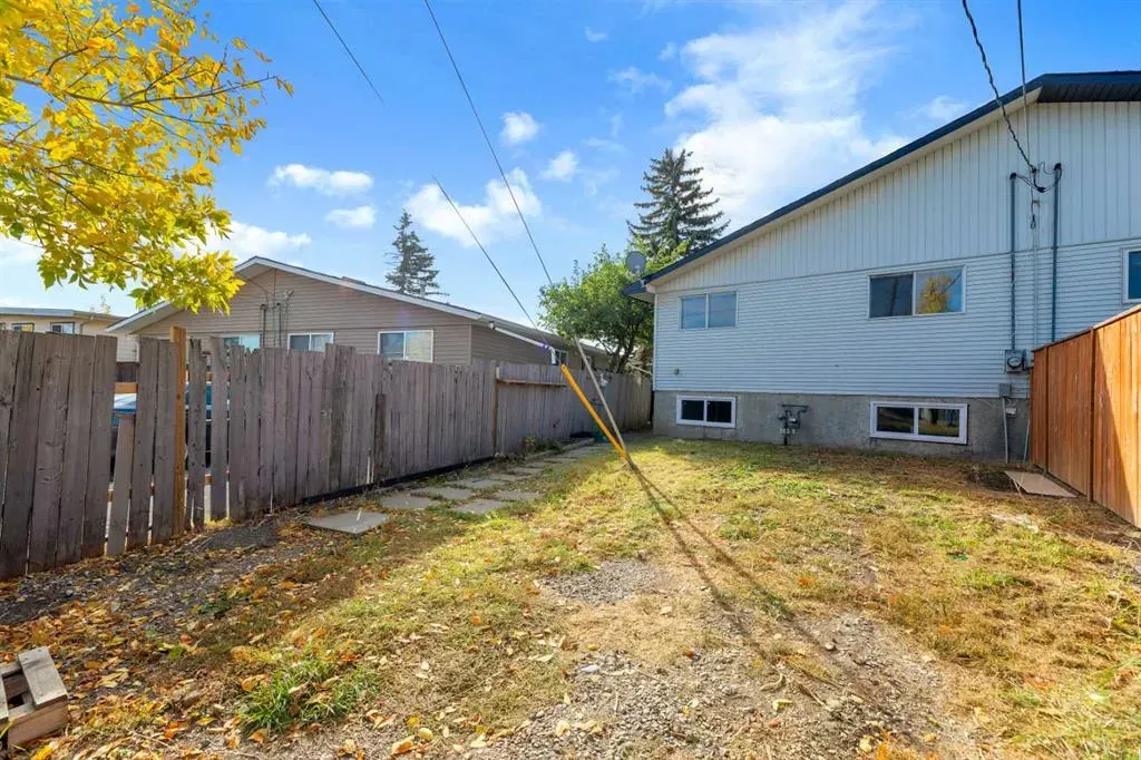 5204 Marbank Drive NE