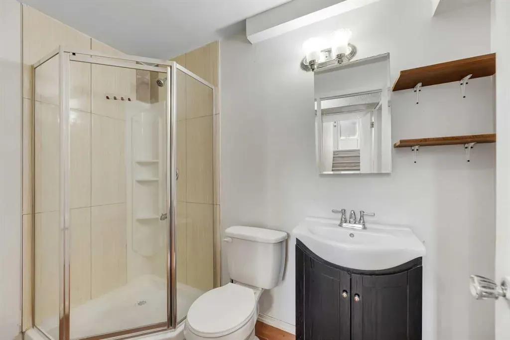 5204 Marbank Drive NE