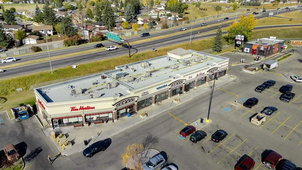 5204 Marbank Drive NE