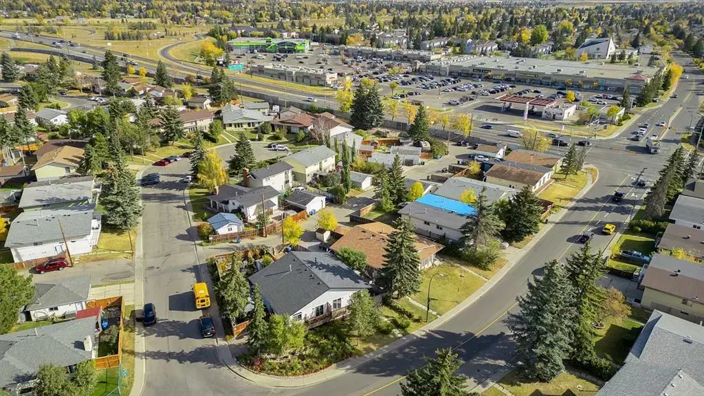 5204 Marbank Drive NE