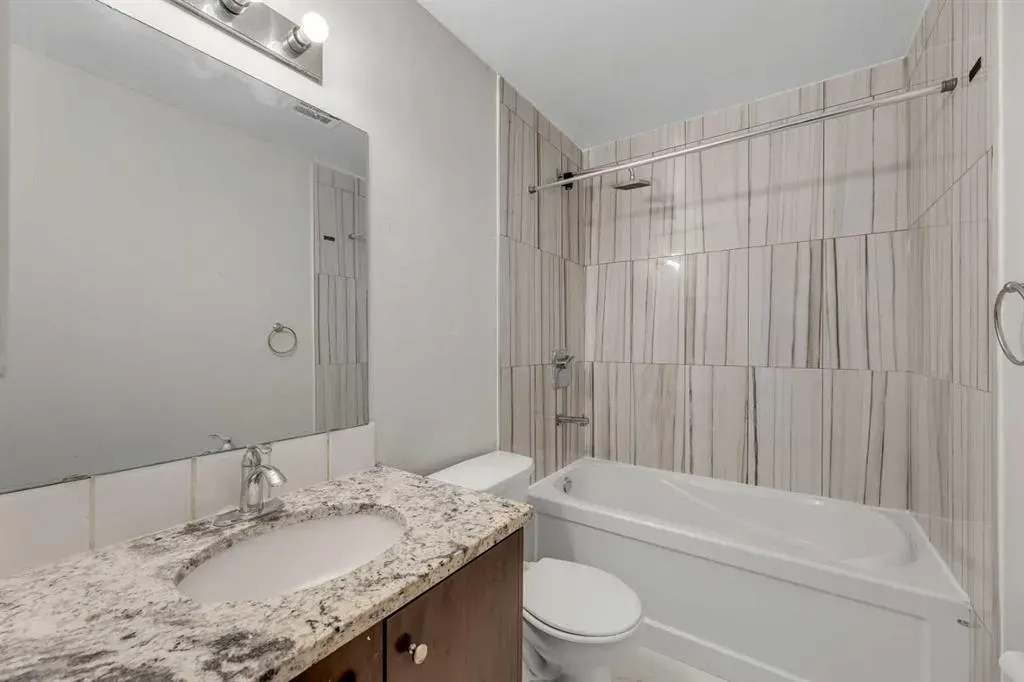 5204 Marbank Drive NE