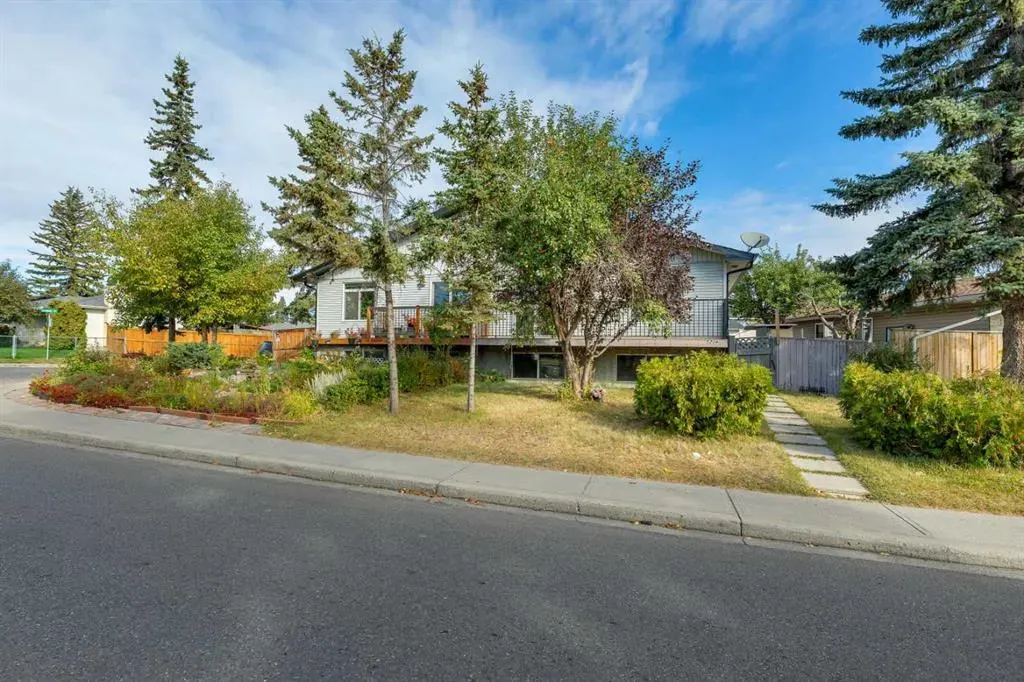 5204 Marbank Drive NE