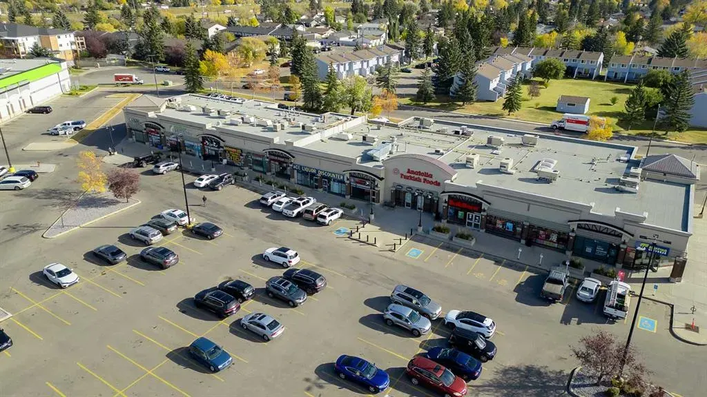 5204 Marbank Drive NE