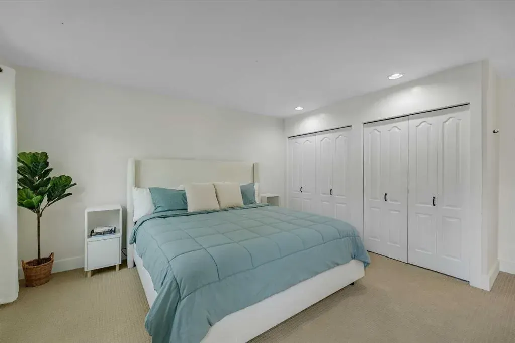 1625 15 Avenue SW, #202