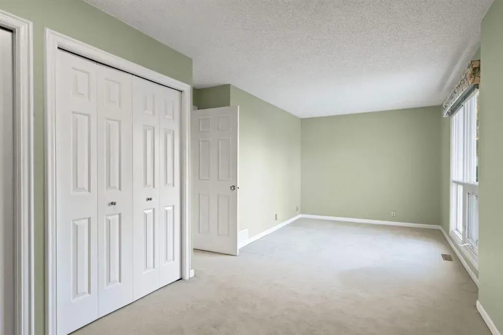 275 Woodridge Drive SW, #23