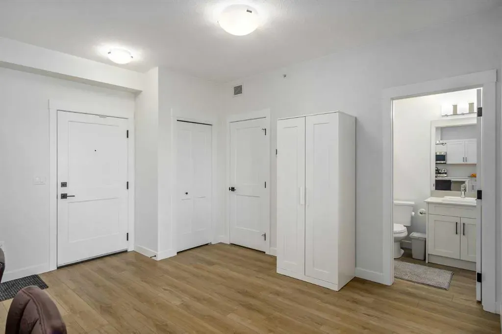 200 Seton Circle SE, #2406