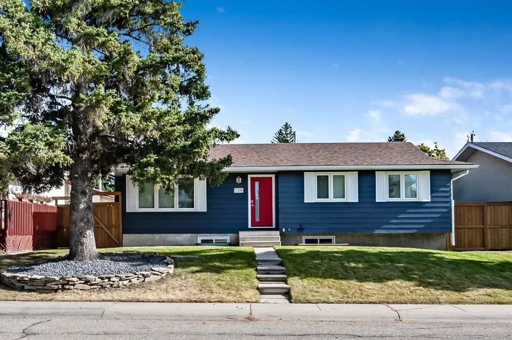 128 Queen Alexandra Close SE