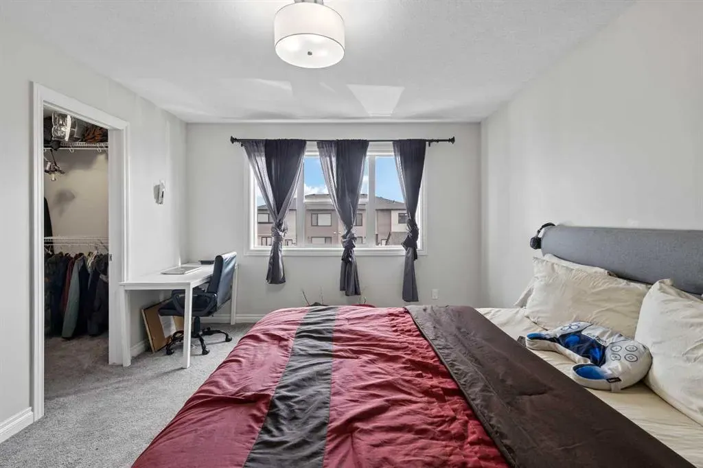33 Homestead Crescent NE