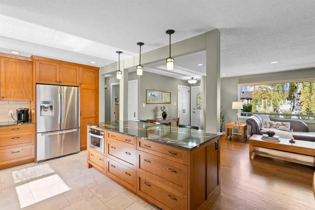 1147 Lake Huron Crescent SE