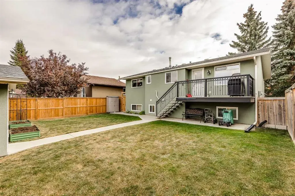 108 Beaconsfield Rise NW