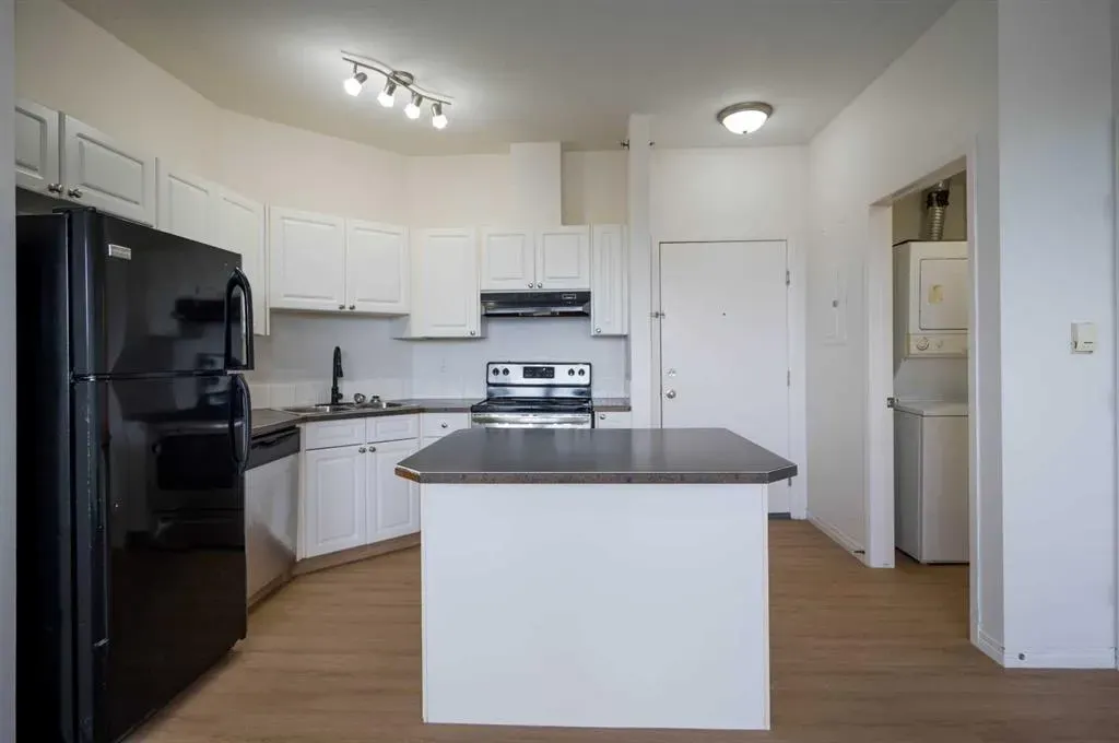 1000 Applevillage Court SE, #310