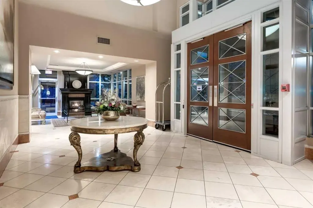 690 Princeton Way SW, #1201