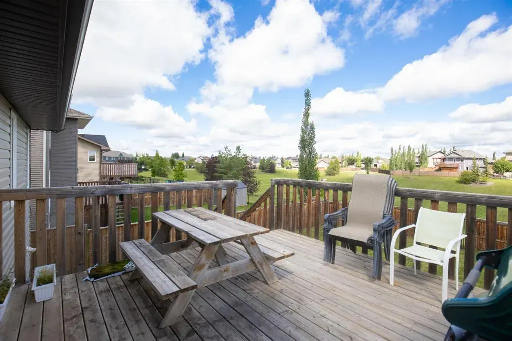130 Larsen Crescent