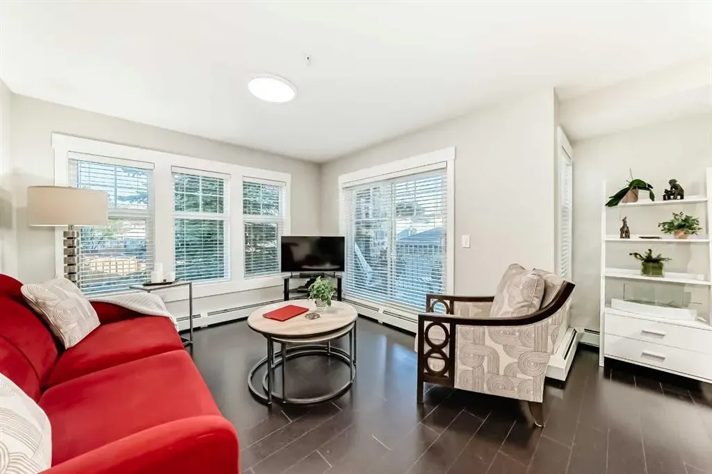 11 MAHOGANY Row SE, #2103