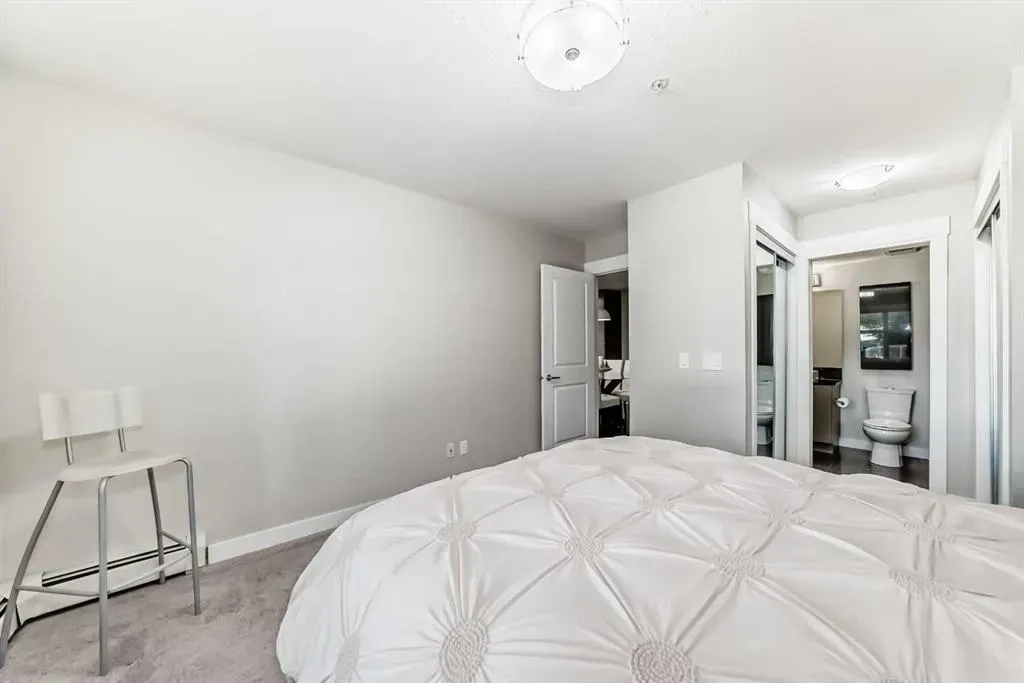 11 MAHOGANY Row SE, #2103