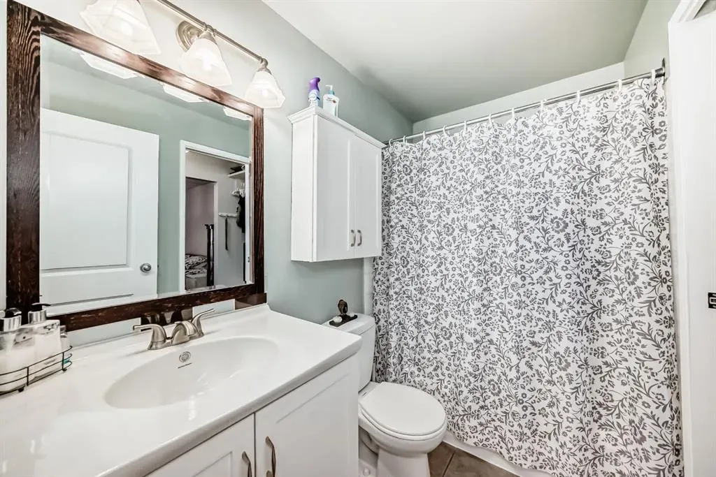 540 18 Avenue SW, #202
