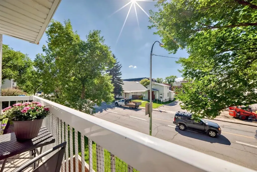 540 18 Avenue SW, #202