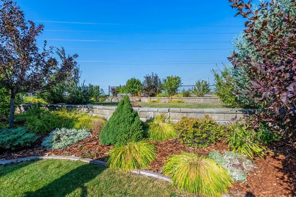 72 Tuscany Ridge Crescent NW