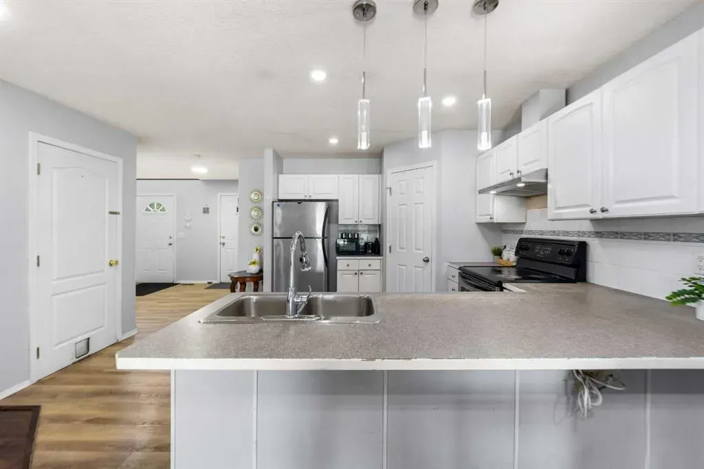 48 Martha's Haven Green NE