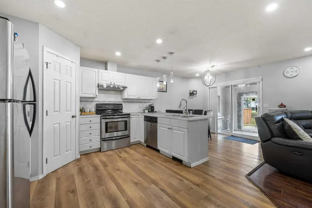 48 Martha's Haven Green NE