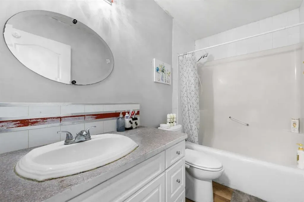 48 Martha's Haven Green NE