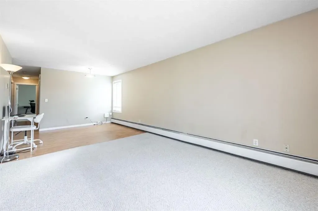 647 1 Avenue NE, #307