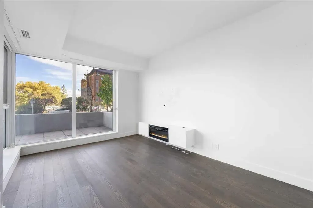 1025 5 Avenue SW, #103