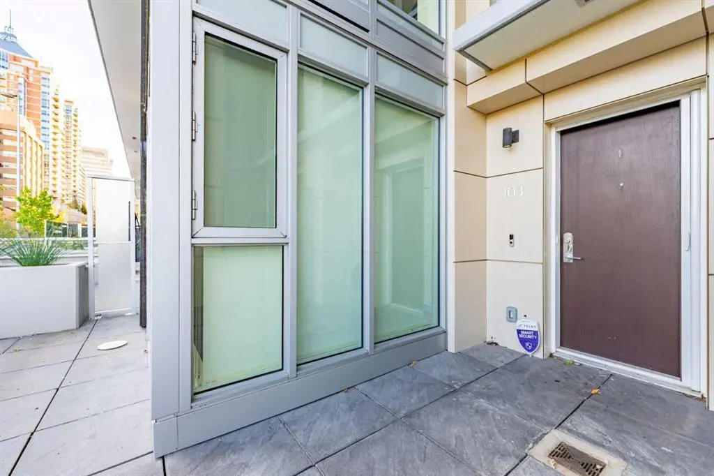 1025 5 Avenue SW, #103