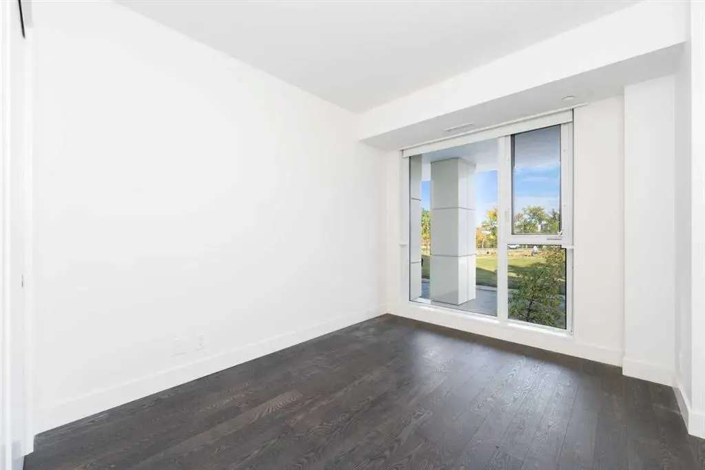 1025 5 Avenue SW, #103