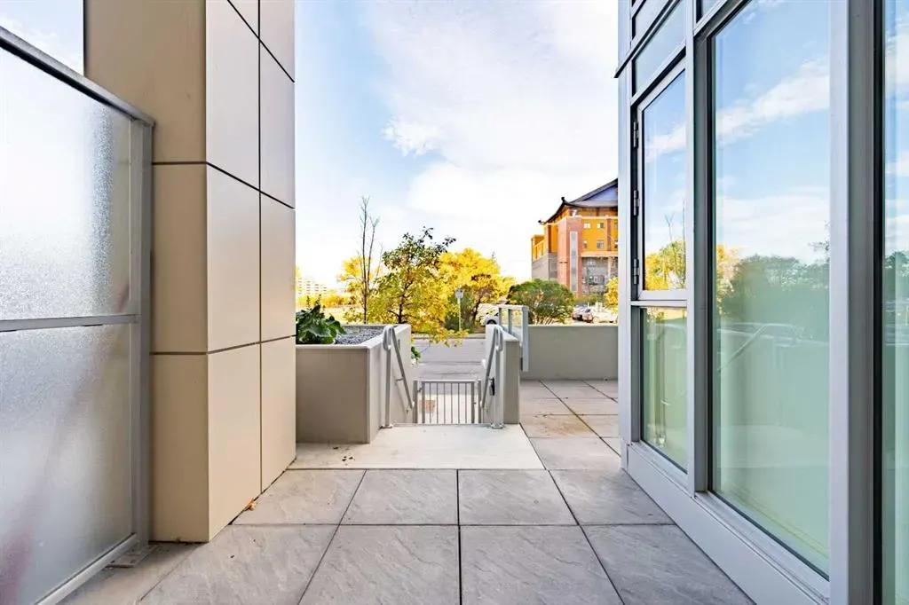 1025 5 Avenue SW, #103