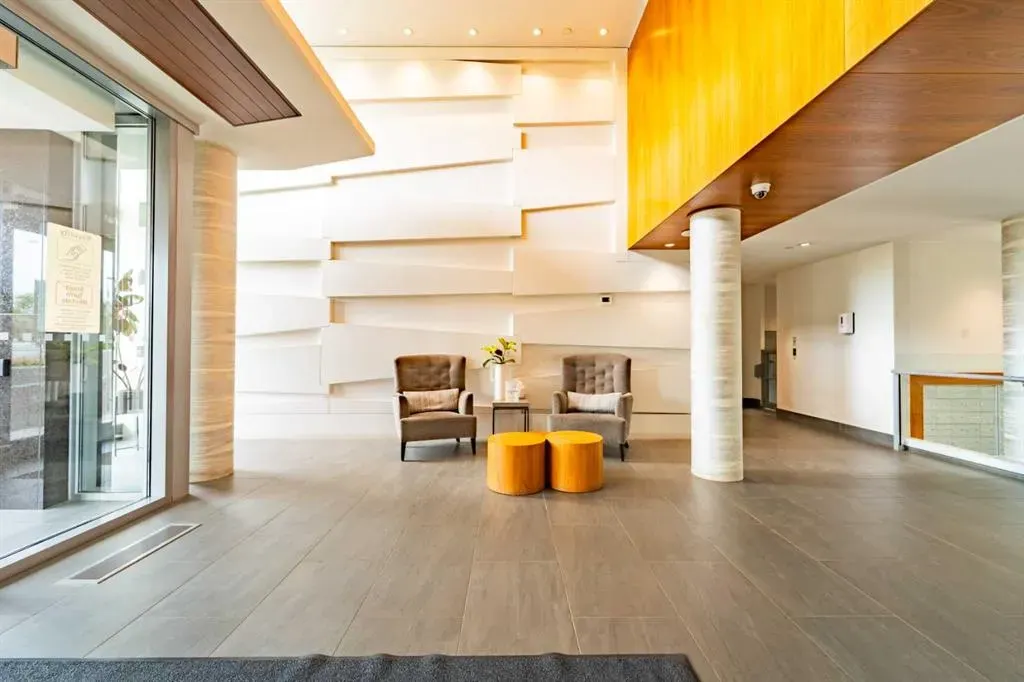 1025 5 Avenue SW, #103