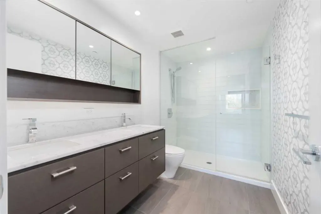 1025 5 Avenue SW, #103