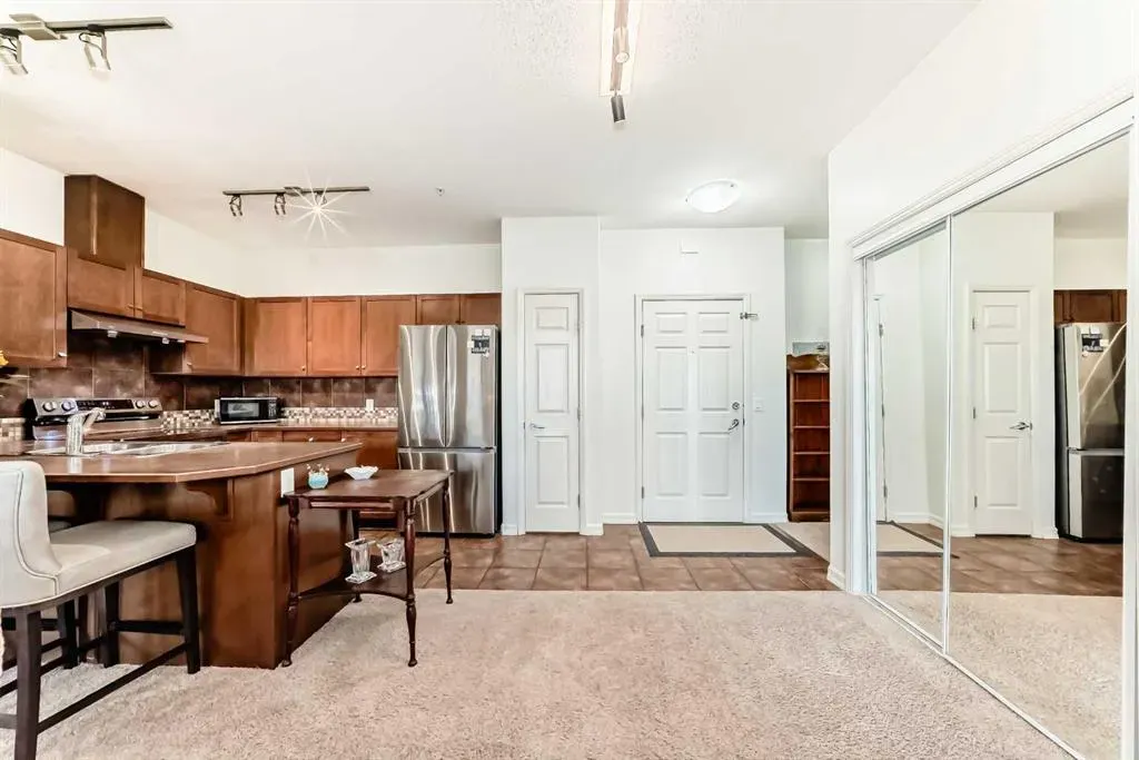 92 Crystal Shores Road, #4205