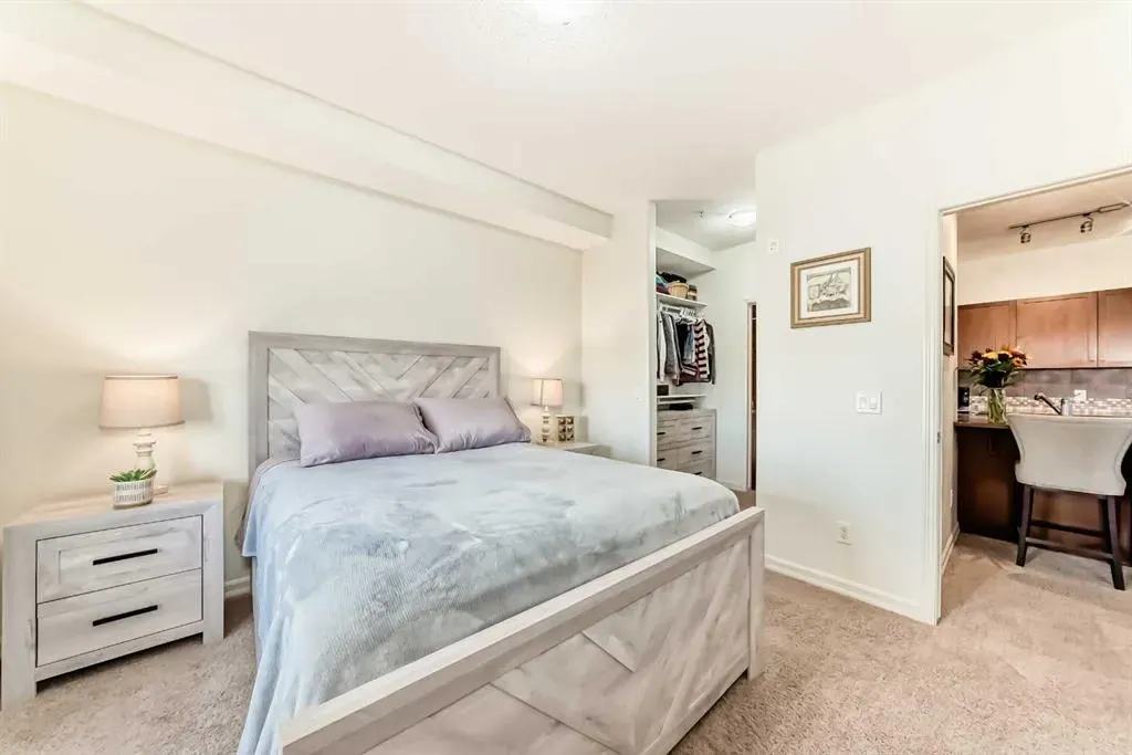92 Crystal Shores Road, #4205