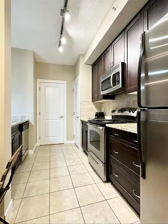 108 25 Avenue SW, #301
