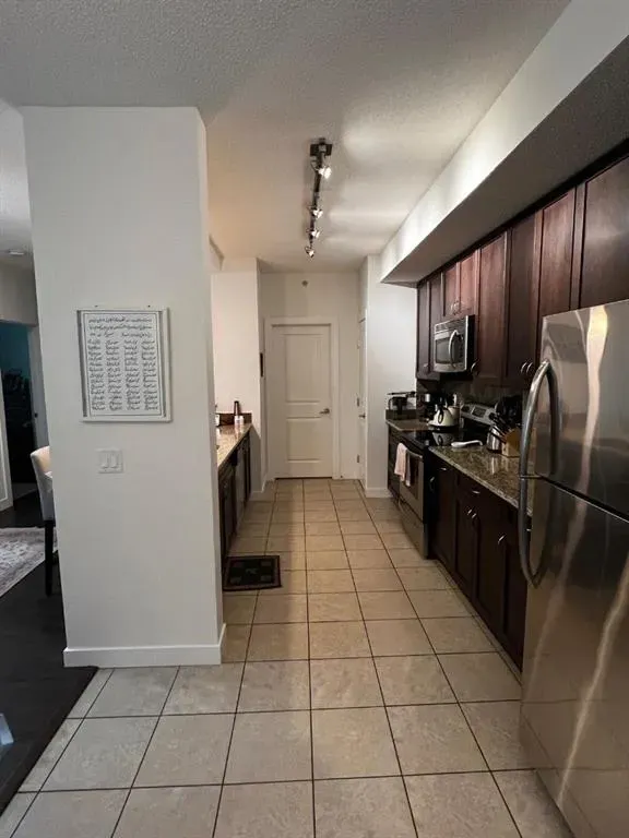 108 25 Avenue SW, #301