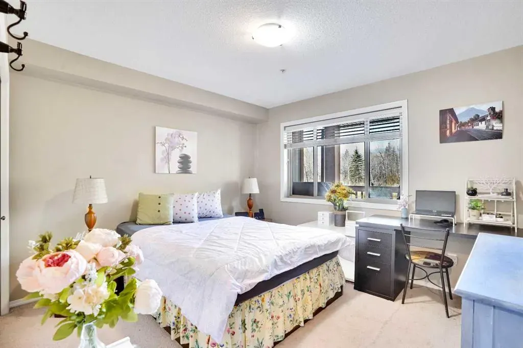 300 Palliser Lane, #218