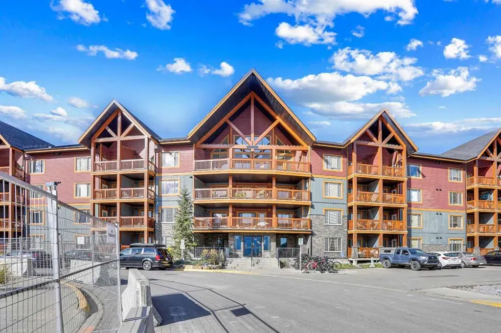 300 Palliser Lane, #218